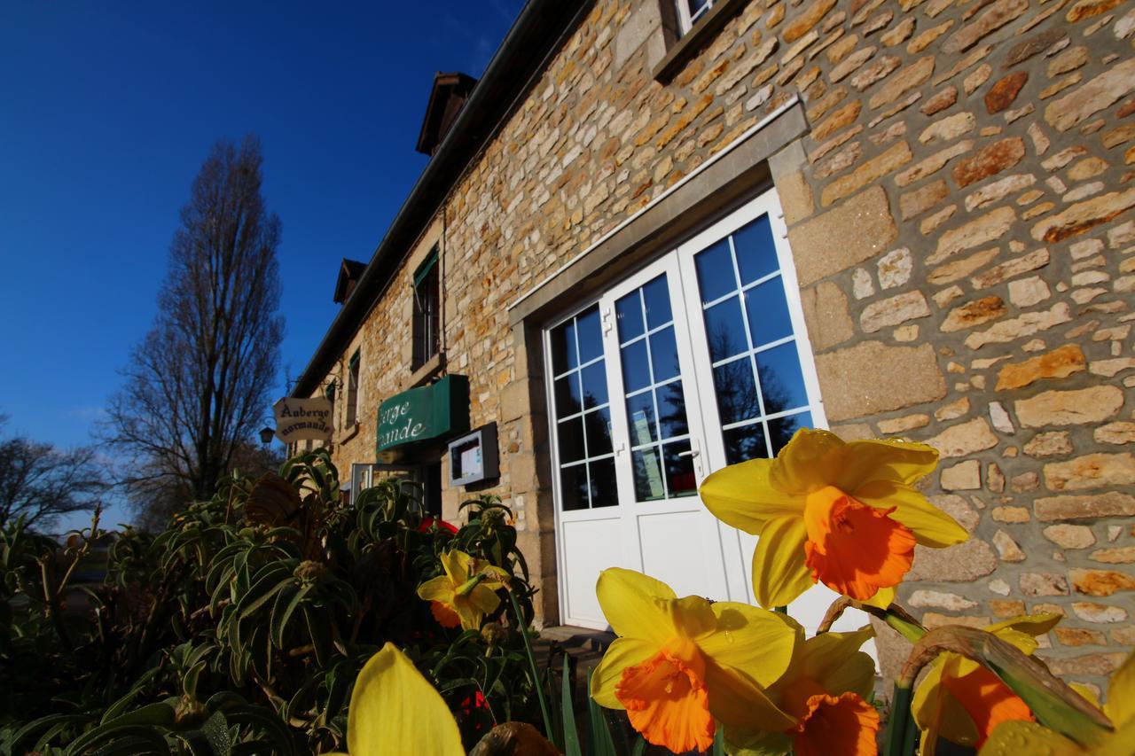 Auberge Normande Valframbert Екстериор снимка