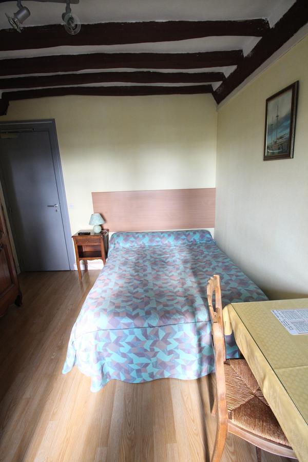 Auberge Normande Valframbert Екстериор снимка