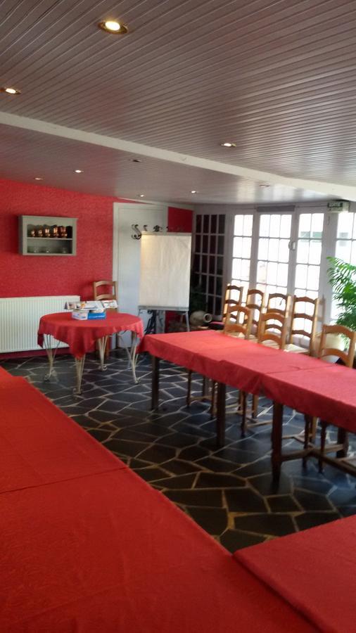 Auberge Normande Valframbert Екстериор снимка